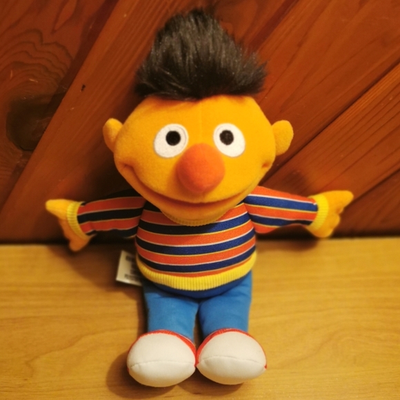 Sesame Street Ernie Plush - Picture 2 of 5